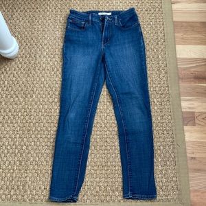 Levi 721 High Rise Skinny size 27